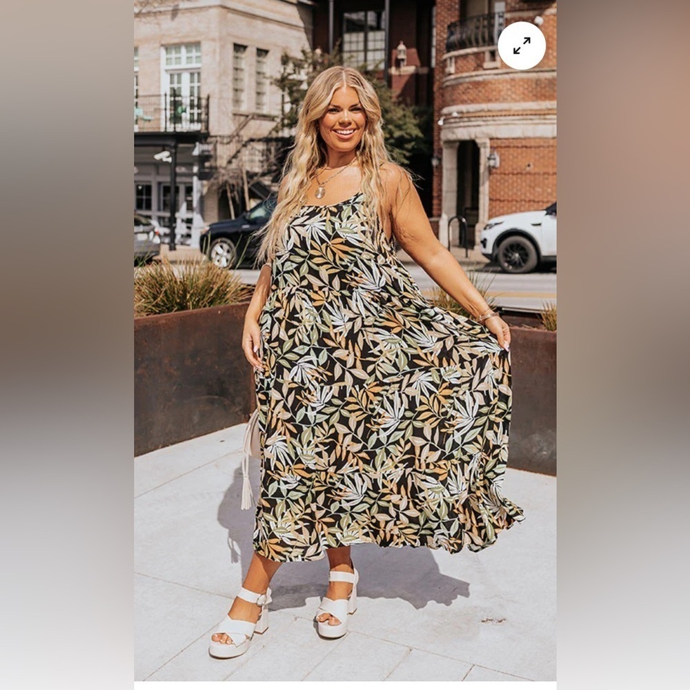 HAYDEN TROPICAL TREASURES MIDI CURVES 2XL MIDI DRESS NWT VACATION TRAVEL - Picture 3 of 6